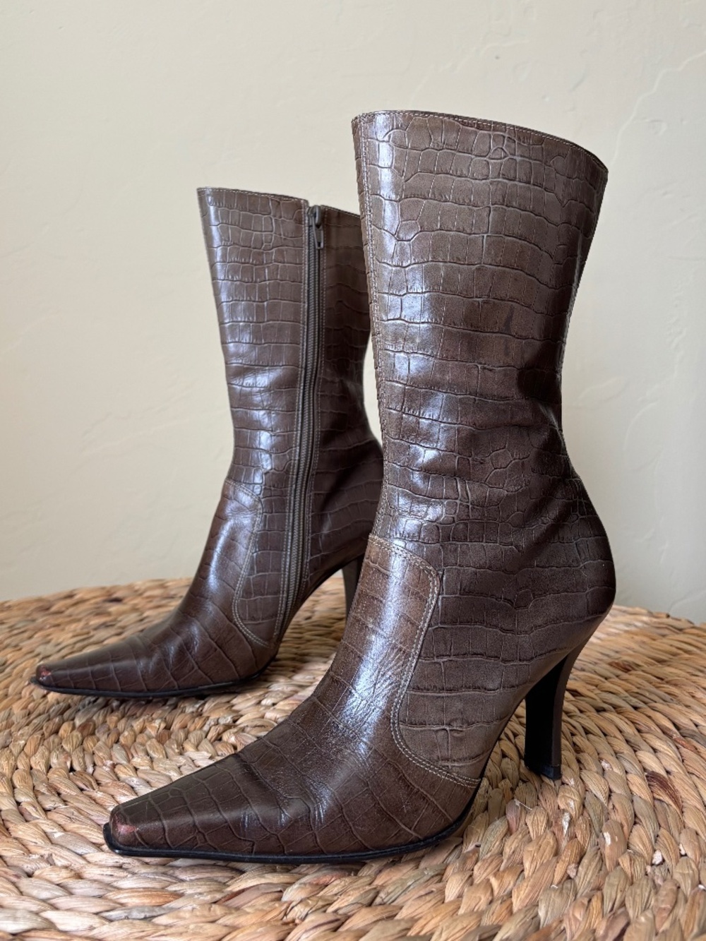 KENNETH COLE New York Leather Croc Embossed Mid-Calf Heeled Boots VERO CUOIO
